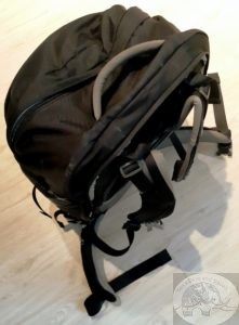 adjustable straps on big bag comfortable to travel