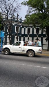 pick-up truck transport in venezuela