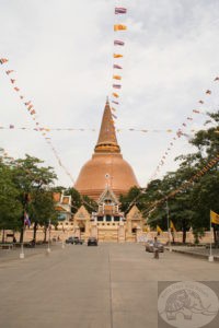 world's tallest stupa in Nakhon Pathom, thailand