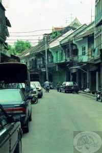 back alleys in nakorn pathom, quiet and ideal for a trishaw ride