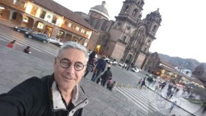 ken in Cusco, plaza de armas