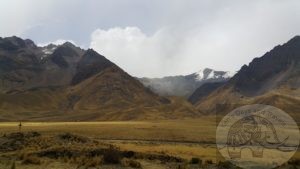 the road from cusco to puno the pass